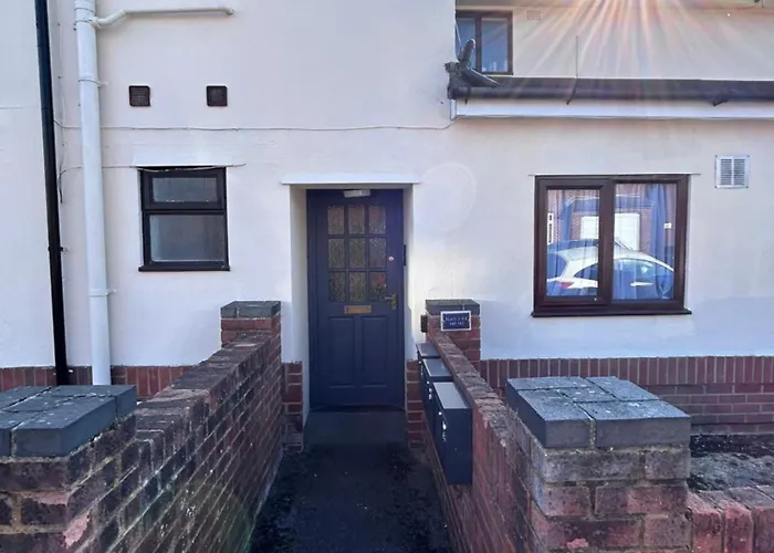 Southampton Dockside Stay By Cb Stays